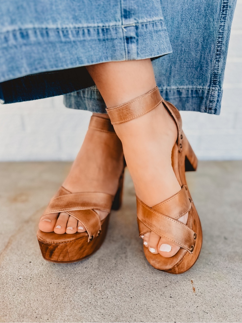 Bed Stu Kalah Platform Heel Oats Rustic Boho Leather & Wood Sandal - 6.5 - Picture 2 of 13